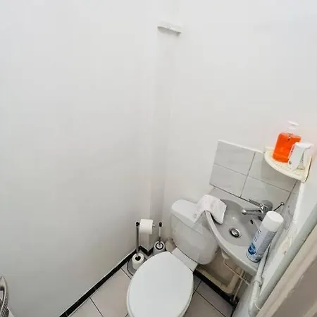 Apartment 4 Couchages A 200 M De La Avec Garage, Linge De Maison Et Serviettes Pour 30 Euros En Option Juan-les-Pins