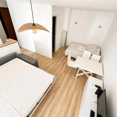 4 Couchages - A 2 Min De La A Pied - Parking Et Linge En Option דירה